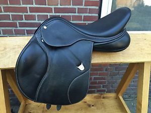 17 Bates Elevation DS+ jump saddle