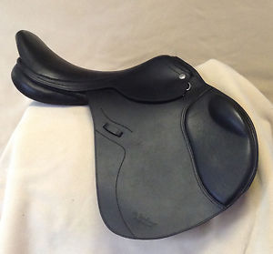 Toulouse Black Lynette Professional Event/Jumper Saddle with Genesis