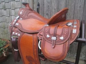 Skyhorse Saddle