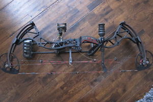 Bowtech Invasion CPX - Black Ops Compound Bow Loaded - LH Left Hand - 29/70