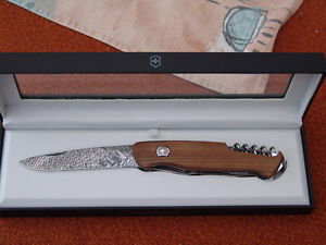 Victorinox Taschenmesser Damst Limited Edition 2015