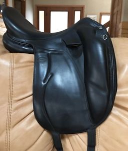 Devoucoux Mendia 18 dressage saddle 2011