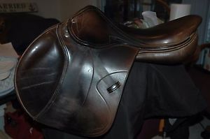 Amerigo Pinerella 17.5 close contact jumping saddle