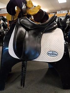 Used Schleese Wave Dressage Saddle - Size 17.5" - Black