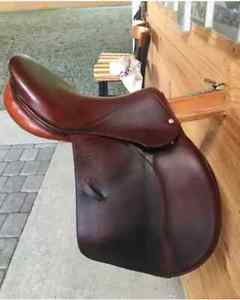 Devoucoux Oldara 17 inches Saddle