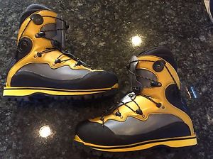 La Sportiva Spantik Boots Mens US12.5 (46)