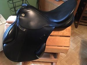 17" Kieffer Eventing Jumping Saddle New Size 1 Adjustable Tree