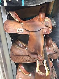 14" Circle Y Barrel Saddle Western