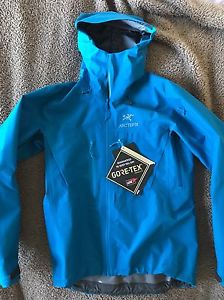 Arcteryx Alpha SV Jacket Brand New Macaw