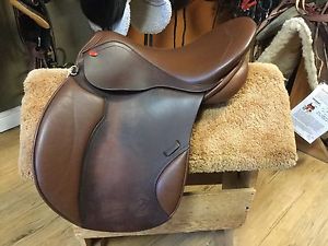 Duet Companion 17.5" English Trail Saddle