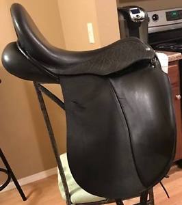 Custom Saddlery Wolfgang Expression  18" M/MW (Adjustable)