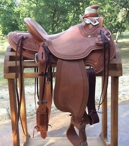 15.5" stunning  McCall lightweight lady wade saddle