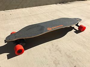 Boosted Board V1 Dual Plus (Excellent Condition!/New Belts!)