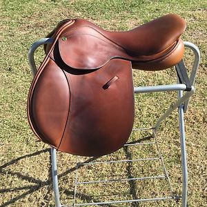 County Saddlery Stabilizer 17 inches Saddle