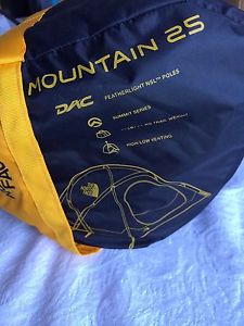 North Face Mountain 25 7.2 x 4.6 Tent