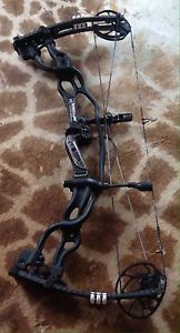 2015 Hoyt Carbon SPYDER ZT Thirty Black with Tactical Limbs 29" Draw 60-70#