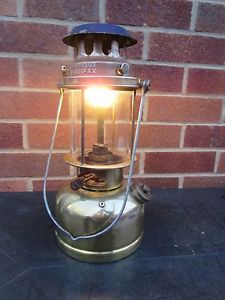 VAPALUX HALIFAX 300 MODEL PARAFFIN TILLEY TYPE LAMP LANTERN BRASS TANK GWO