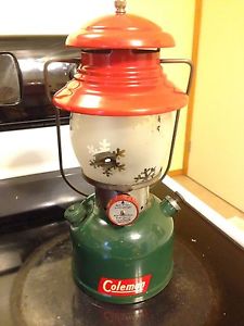 Coleman 12/51 Christmas 200A Lantern ! Original Paint ! Perfect Vent ! Works !