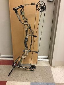 2014 Hoyt Carbon Spyder 34 RH Bow