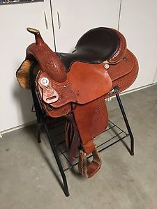 16"  Seven D Trail Saddle In Excellent Condition