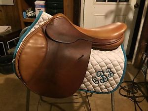 17 1/2" Close contact saddle,  made by Judy's Tack Shop