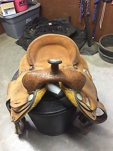 13.5/14in Circle Y Martha Josey Saddle