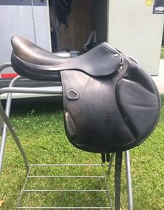 Amerigo Vega Saddle 18