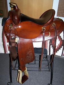 CIRCLE Y PARK TRAIL SADDLE 16 WESTERN NICE USED !! HIGH BACK & LARGER SWELLS