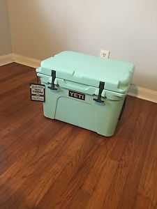 Yeti Tundra 35 Seafoam Green New In The Box