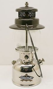 COLEMAN CANADA LANTERN 242 'B'      D-38  VERY GOOD  CONDITION