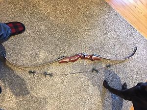 Bob Lee Classic Elite Recurve Beautiful Traditional With new custom arrows. 46lb