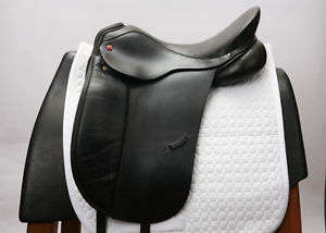 USED ALBION SL 17.5" M BLACK DRESSAGE SADDLE