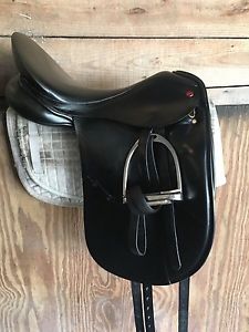 Albion K2 Genesis Dressage Saddle 18" MW