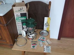 COLEMAN 202 LANTERN PROFESSIONAL IN ORIGINAL BOX 1962