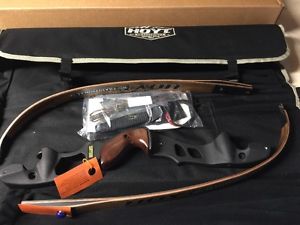 Hoyt Satori Recurve Bow 19" Black Riser RH With 35# Short Wood Limbs AMO 60"