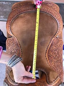 Jim Taylor Reining Saddle Used Very Seldom It Has Been Kept Indoors.