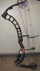 2015 G5 Prime Rival Bow RH 27.0/60-70# Black - "Brand New"