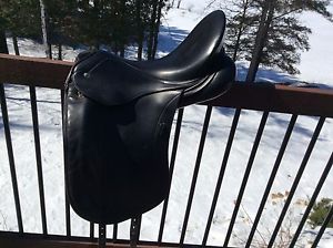 2008 SCHLEESE INFINITY DRESSAGE SADDLE, BUFFALO, BLACK, 18" W