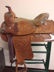 Custom Made Buffalo Saddlery Saddle
