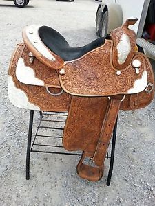 REDUCED PRICE! 2012 Tex Tan Show Saddle 16" seat. GREAT CONDITION!