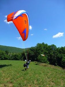 Paraglider Swing Mito XS manufactured july 2016 low hours, perfect for beginner