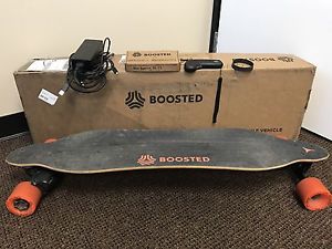 Boosted Dual V1 1,500W | New belts | New Bearing Kit | Controller, Cables