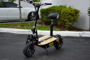 2017 HYPER RACING STREET EDTITION GOLD 2000 WATT 60V ELECTRIC SCOOTER (BLACK)***