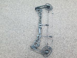 Mathews Halon 7 Right Handed 28" 60-70 LB Bow