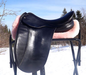 Frank Baines  " Reflex "  Dressage Saddle  18 Inch