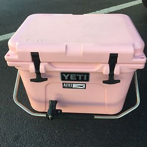 Yeti Pink 20 Qt.