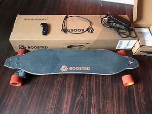 BOOSTED BOARD V1 DUAL PLUS (LOW MILEAGE) (ORIGINAL BOX) (FLATLAND3D BUMPERS) !!!