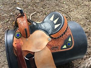 Alamo barrel saddle