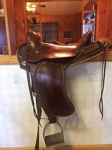 16" Ortho Flex Traditional Trail/Endurance Saddle SN2439