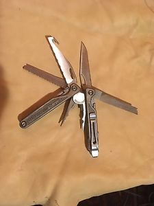 Leatherman Charge Multi Pliers Knife